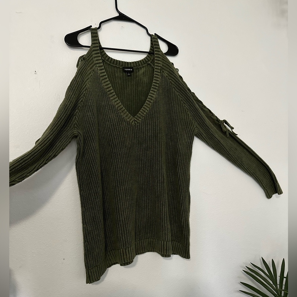 Green sweater by torrid